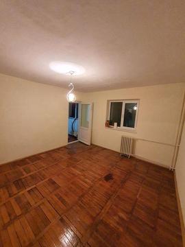Garsonieră 33mp, zonă liniştită