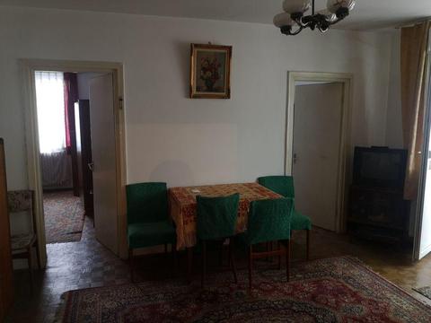 Vând apartament 3 camere ultra central Rm Vâlcea (piata centrala)