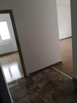 Inchiriez apartament