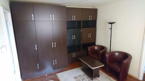 Închiriez apartament