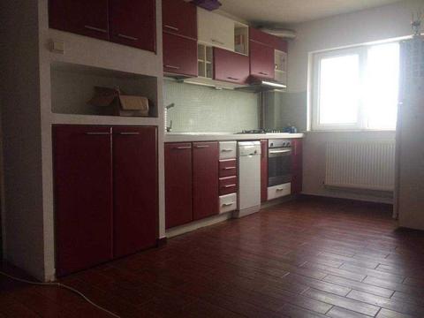 Hanul Drumetului, apartament 3 camere, 2 bai, decomandat, confort 1