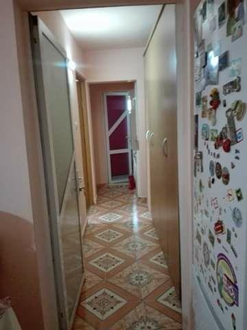 Vand apartament cu 3 camere