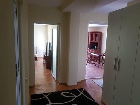 Închiriez apartament 3 camere, Centrul Civic