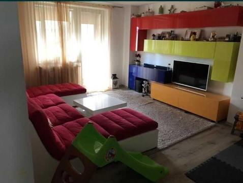 Inchiriez apartament 3 camere zona centrala