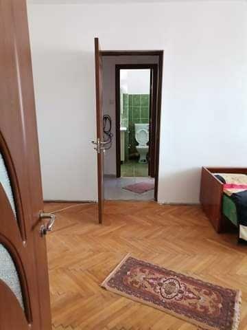 Inchiriez apartament