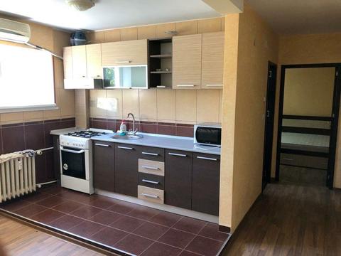 Închiriez apartament