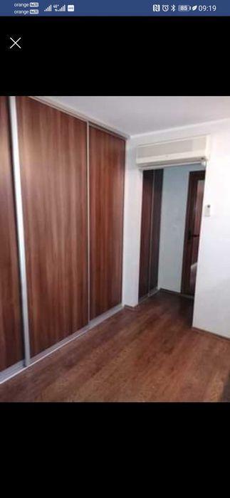 Închiriez apartament