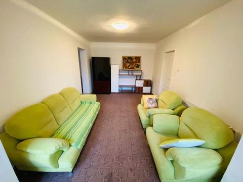 Închiriez Ap 3 camere VIS S VIS de Spitalul Județean