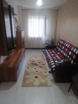 Inchiriez apartament