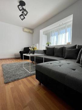 Proprietar inchiriez apartament 3 camere decomandat Iulius Town