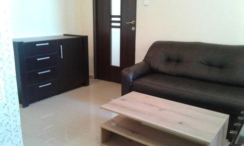 Inchiriez apartament