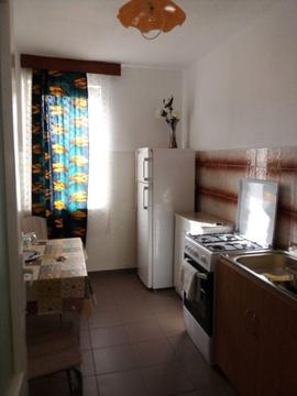 Proprietar inchiriez apartament cu 2 camere in Complex