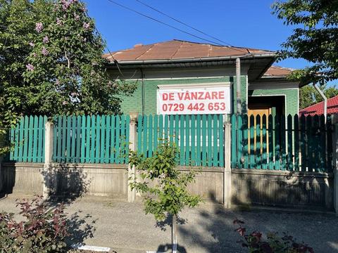 Casa de vanzare