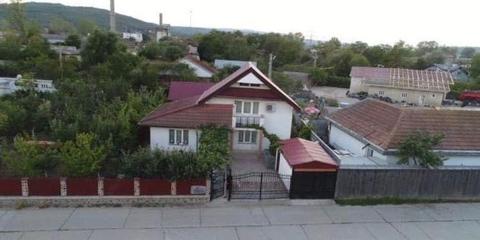 Vând casa Vaslui zona gării 1007 mp2 teren